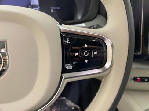 Certified 2024 Volvo XC60 T8 Plus w/ Protection Package Premier image 20