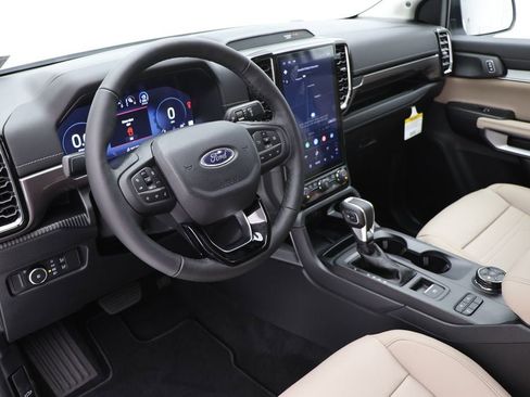 New 2025 Ford Ranger Lariat w/ Advanced Towing Package image 13