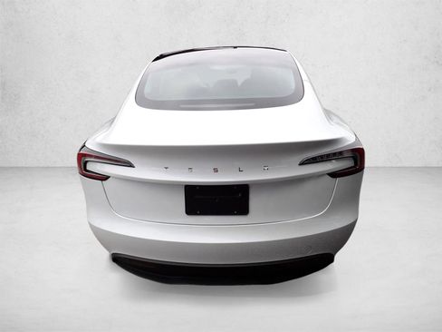 Used 2025 Tesla Model 3 Long Range RWD image 3