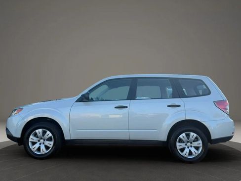 Used 2010 Subaru Forester 2.5X AWD/4WD image 9