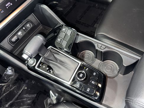 Used 2025 Kia Sportage EX FWD image 27