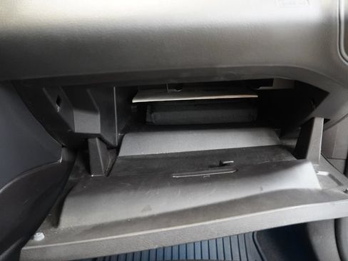 Used 2014 Ford Focus SE w/ SE Winter Package FWD image 37