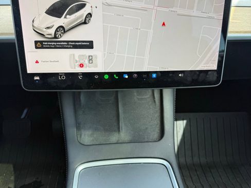 Used 2021 Tesla Model Y Long Range image 7