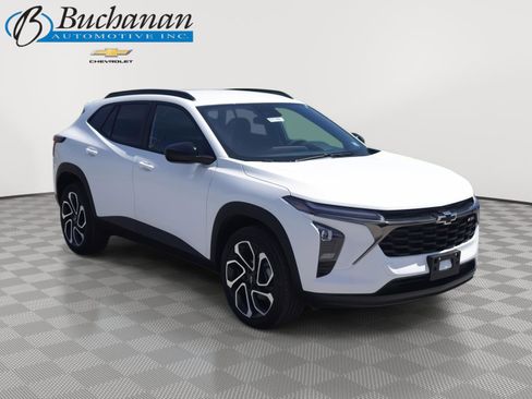 New 2026 Chevrolet Trax RS FWD image 1