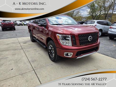 Used 2019 Nissan Titan PRO-4X image 1