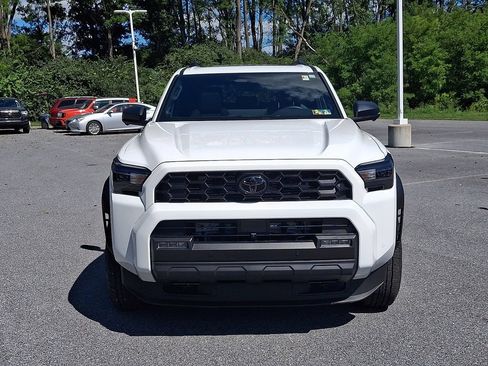 Used 2026 Toyota 4Runner TRD Off-Road Premium AWD/4WD image 2