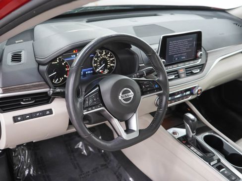 Used 2022 Nissan Altima 2.5 Platinum AWD/4WD image 20
