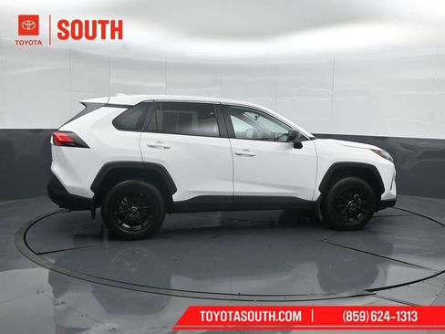 Used 2023 Toyota RAV4 LE FWD image 3