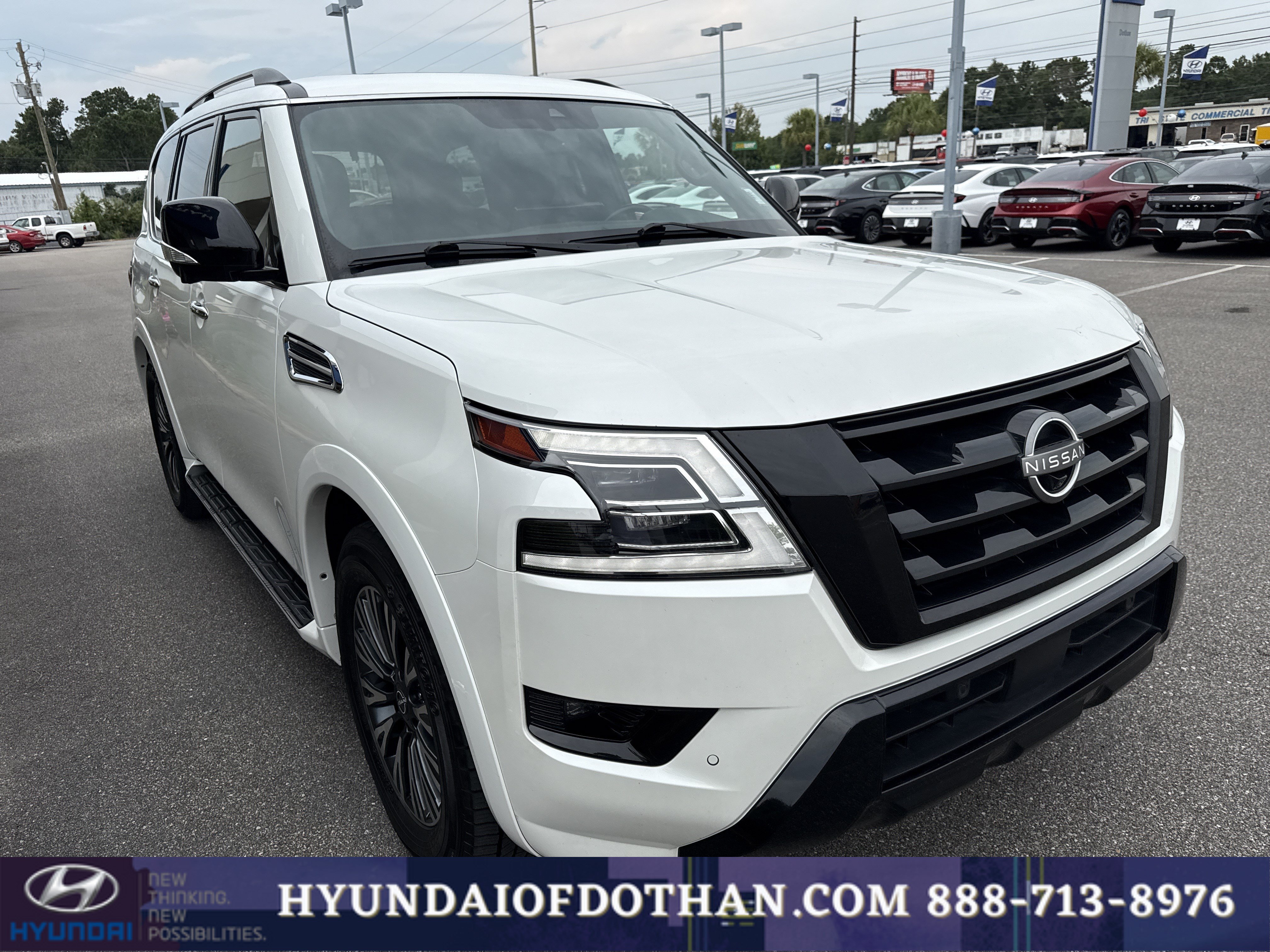 Used 2023 Nissan Armada SL w/ Midnight Edition Package RWD image 5