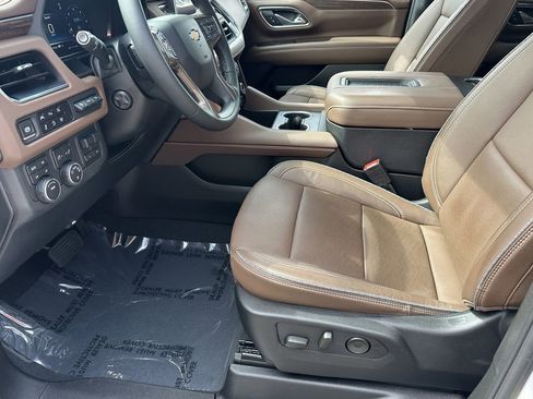 Used 2024 Chevrolet Tahoe High Country w/ Premium Package image 10