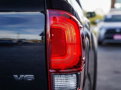 Certified 2023 Toyota Tacoma SR5 image 12