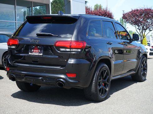 Used 2015 Jeep Grand Cherokee SRT w/ Luxury Group II AWD/4WD image 5
