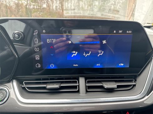 New 2026 Chevrolet Trax ACTIV image 25