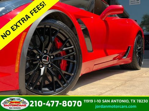 Used 2017 Chevrolet Corvette Z06 RWD image 2