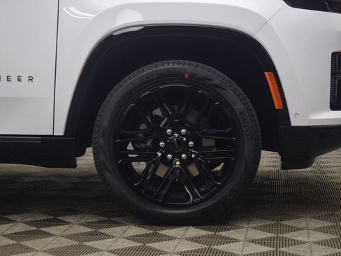 New 2026 Jeep Grand Wagoneer Limited image 7