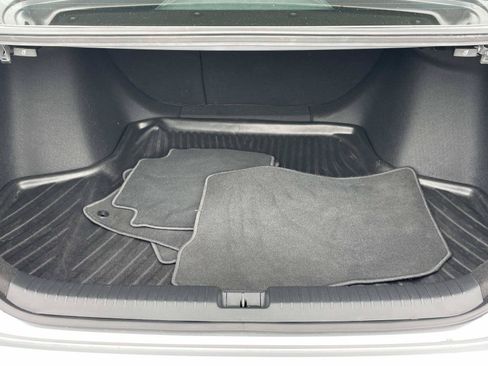 Used 2025 Honda Accord SE image 8