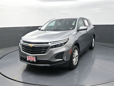 Used 2023 Chevrolet Equinox LT image 4
