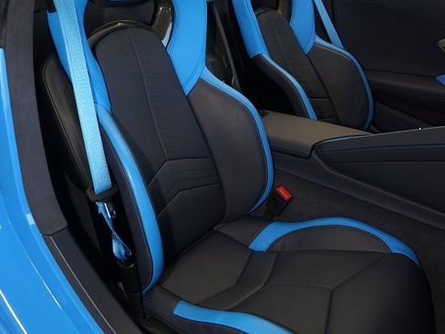 Used 2024 Chevrolet Corvette Stingray Premium Conv w/ Z51 Performance Package image 4