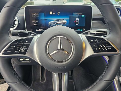 Used 2026 Mercedes-Benz CLE 300 4MATIC Cabriolet image 19