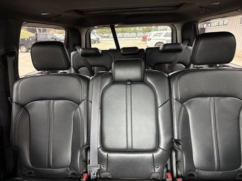 Used 2024 Jeep Wagoneer 4WD w/ Premium Group I image 23