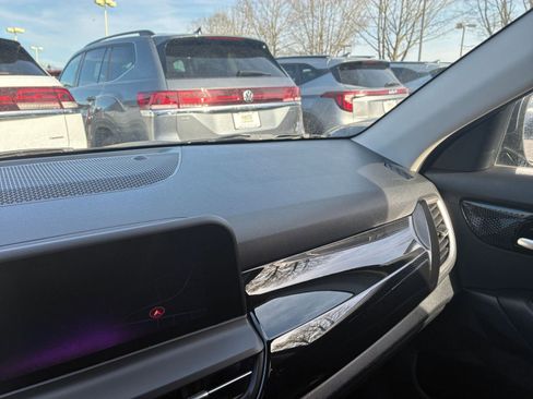 Used 2025 Kia Seltos S FWD image 36
