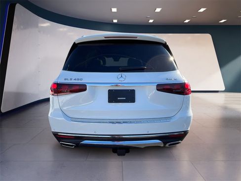 Certified 2025 Mercedes-Benz GLS 450 4MATIC image 4