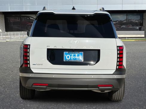 Certified 2026 Hyundai Palisade SEL Premium FWD image 8