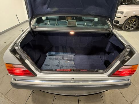 Used 1990 Mercedes-Benz 300 CE Coupe image 9