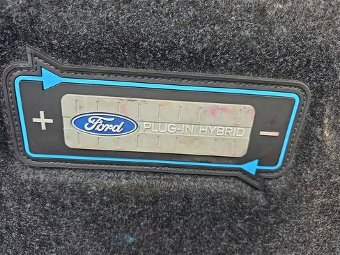 Used 2017 Ford Fusion Energi SE image 13