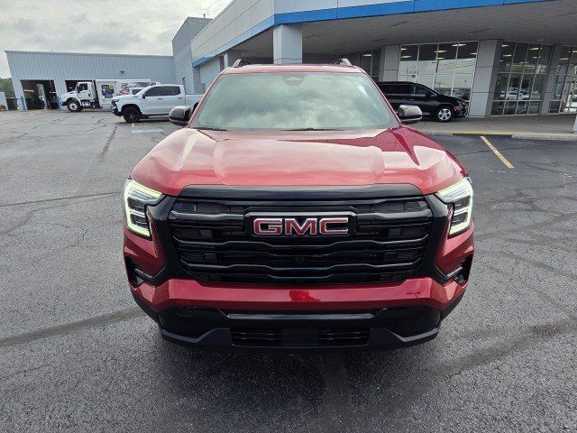 Used 2025 GMC Terrain Elevation w/ Elevation Premium Package AWD/4WD image 6