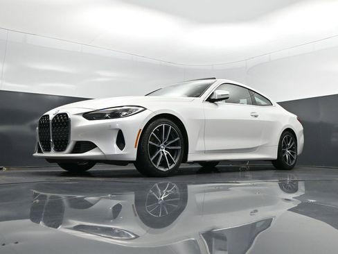 Certified 2023 BMW 430i Coupe w/ Premium Package image 38