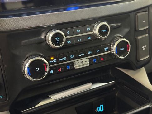 Used 2023 Ford F450 Limited w/ FX4 Off-Road Package image 39