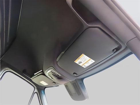 Used 2024 Mercedes-Benz Sprinter 3500 image 15