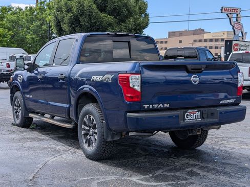 Used 2017 Nissan Titan PRO-4X w/ Pro-4x Convenience Package AWD/4WD image 8
