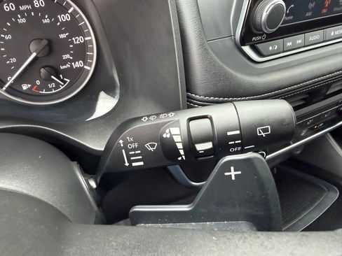 Certified 2023 Nissan Rogue S image 29