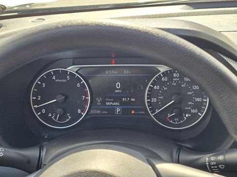 Used 2024 Nissan Sentra SV FWD image 15