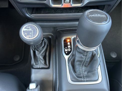 New 2026 Jeep Gladiator Sport AWD/4WD image 19