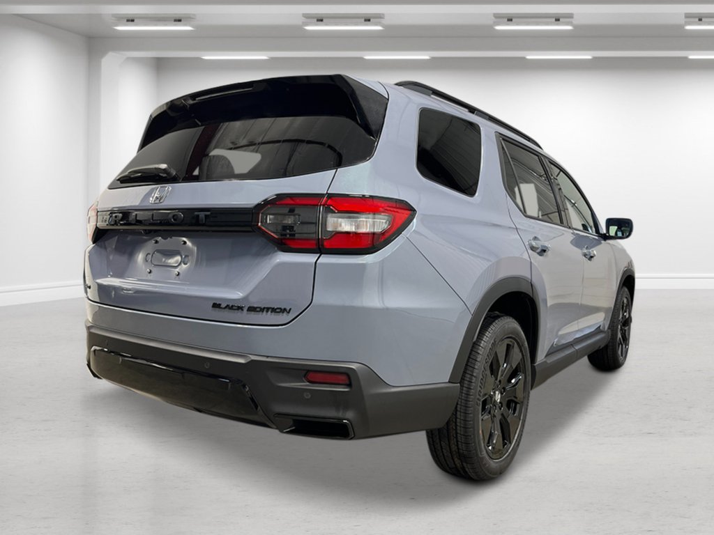 New 2026 Honda Pilot Black Edition image 5