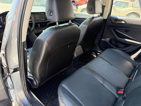 Used 2019 Volkswagen Jetta SE image 10