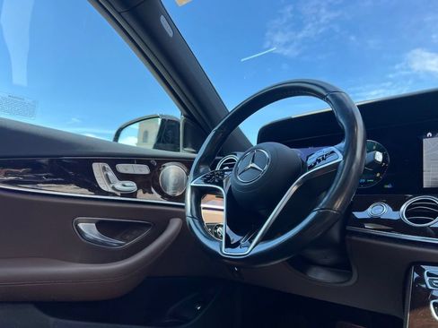 Used 2022 Mercedes-Benz E 450 4MATIC Sedan image 8
