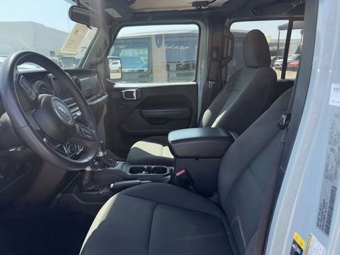 Used 2023 Jeep Wrangler Sport S image 9