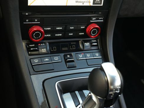 Used 2018 Porsche 911 GT3 image 10