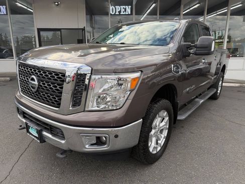 Used 2017 Nissan Titan SV AWD/4WD image 1