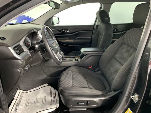 Used 2019 GMC Acadia SLE image 16