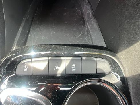 Used 2024 Buick Encore GX Preferred w/ Comfort Package FWD image 30