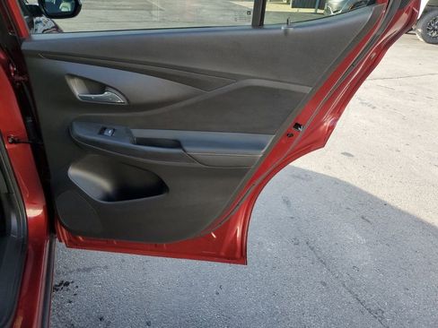 Used 2025 Buick Envista Avenir image 29