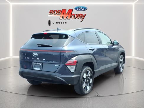 Used 2025 Hyundai Kona SEL AWD/4WD image 4