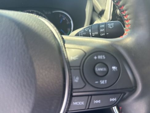 Used 2023 Toyota RAV4 SE w/ Weather & Moonroof Package image 24