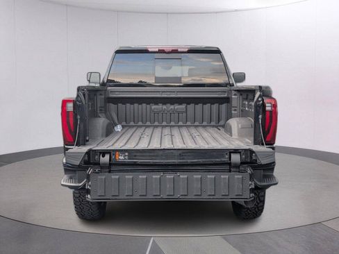 Used 2025 GMC Sierra 2500 Denali w/ Denali Reserve Package AWD/4WD image 6