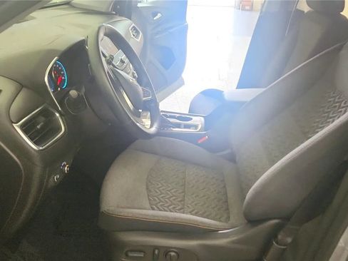 Used 2023 Chevrolet Equinox LT FWD image 23
